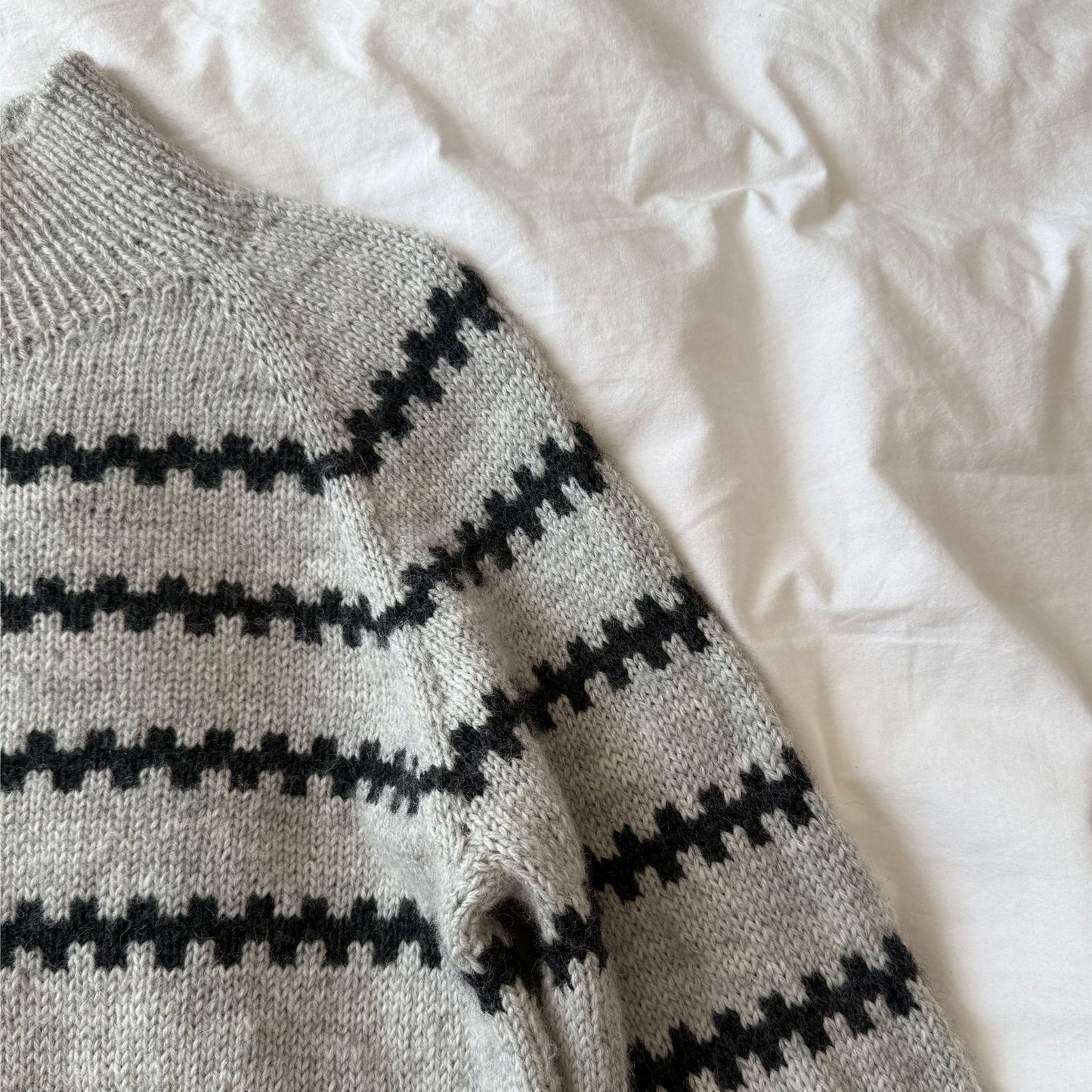 OLIVIA SWEATER
