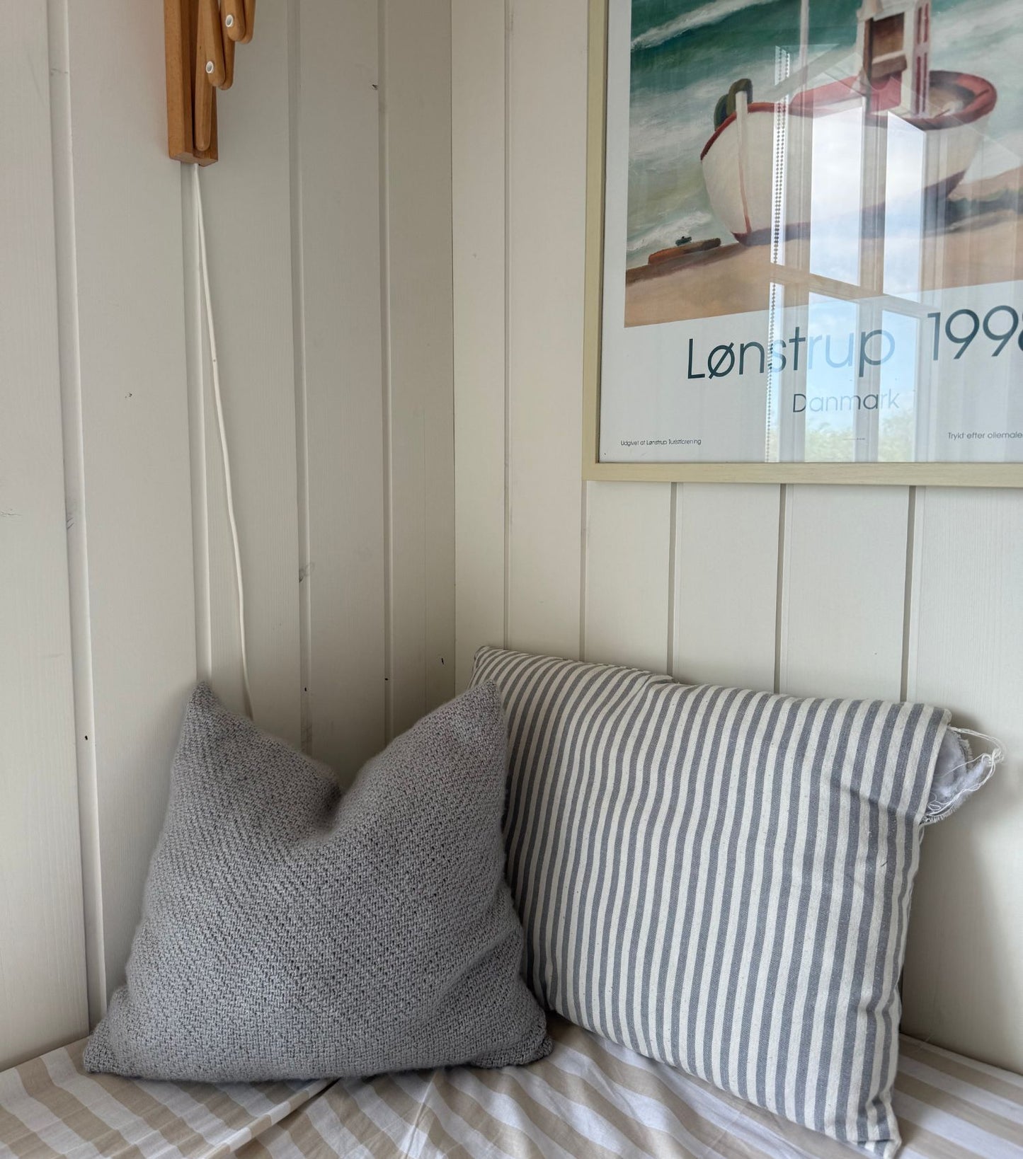 VIKTOR PILLOW