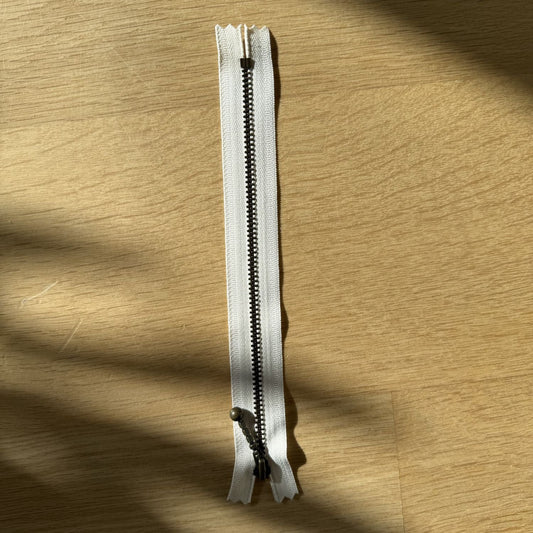 LYNLÅS 20 CM - FAST ECRU - Axelknit