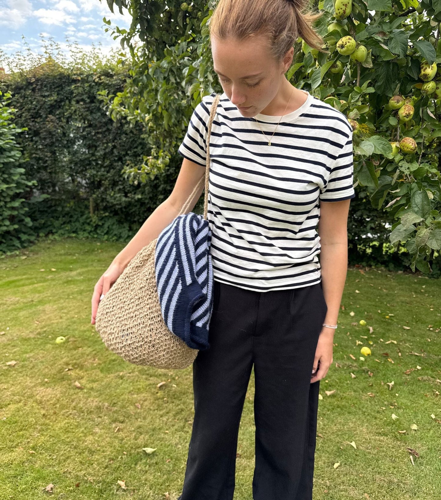 METTE BAG - Axelknit
