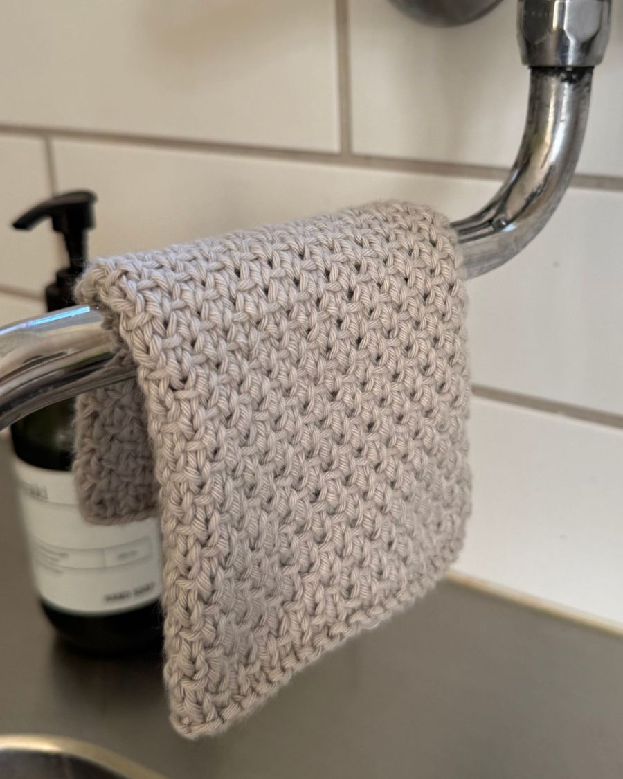 VIKTOR CLOTH - Axelknit