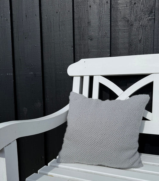 VIKTOR PILLOW - Axelknit