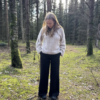 LUNA SWEATER