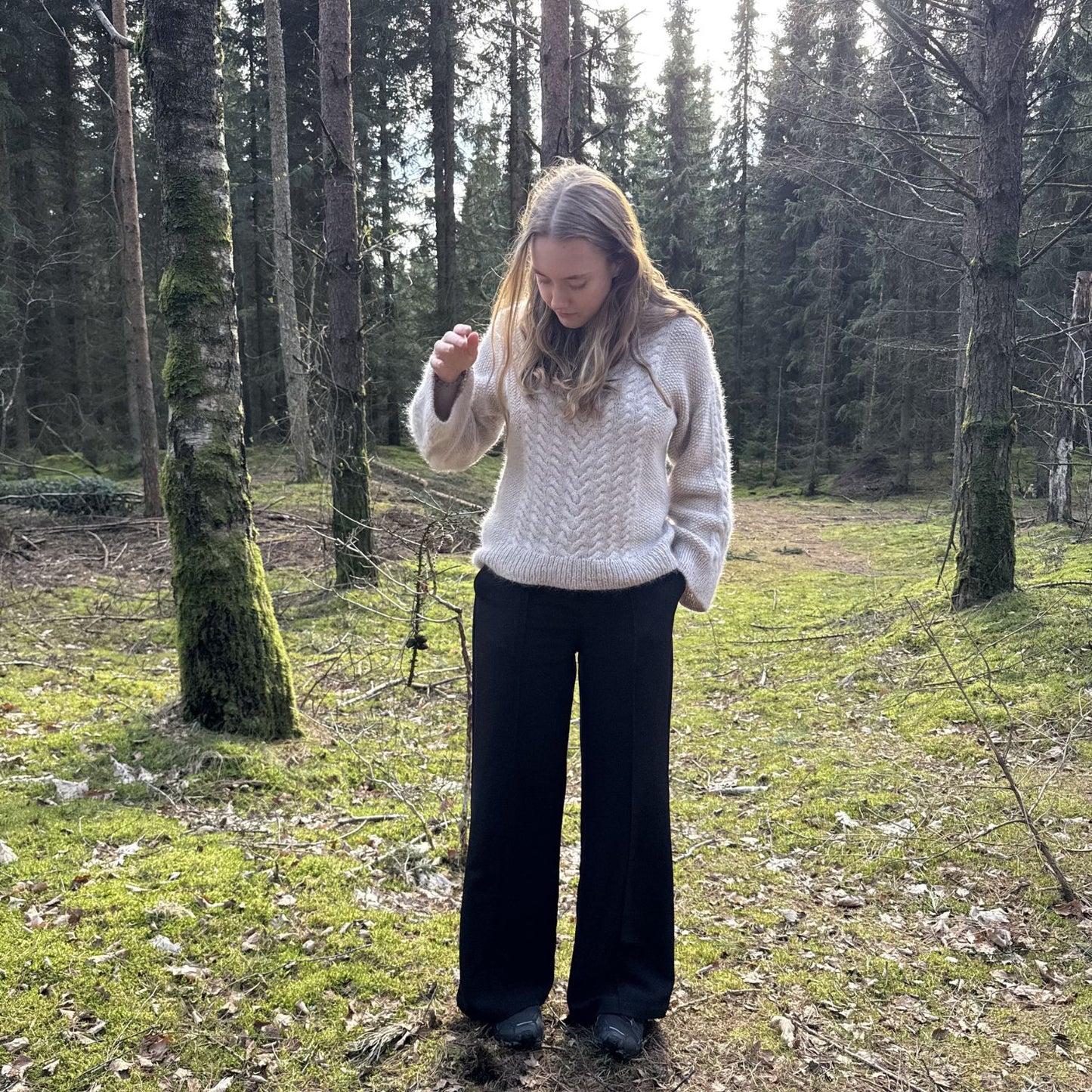 LUNA SWEATER