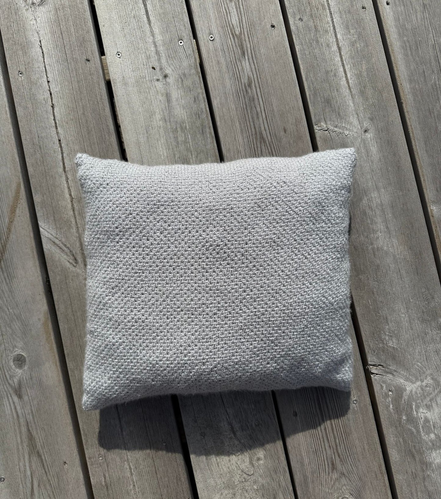 VIKTOR PILLOW
