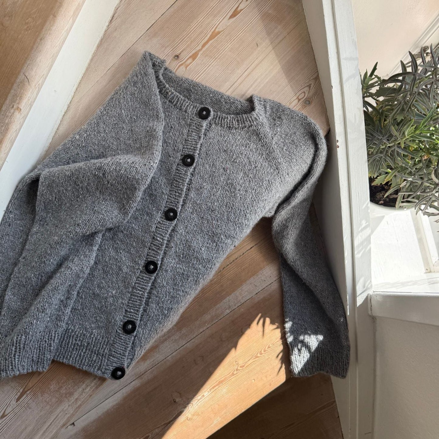 BELLA CARDIGAN - Axelknit