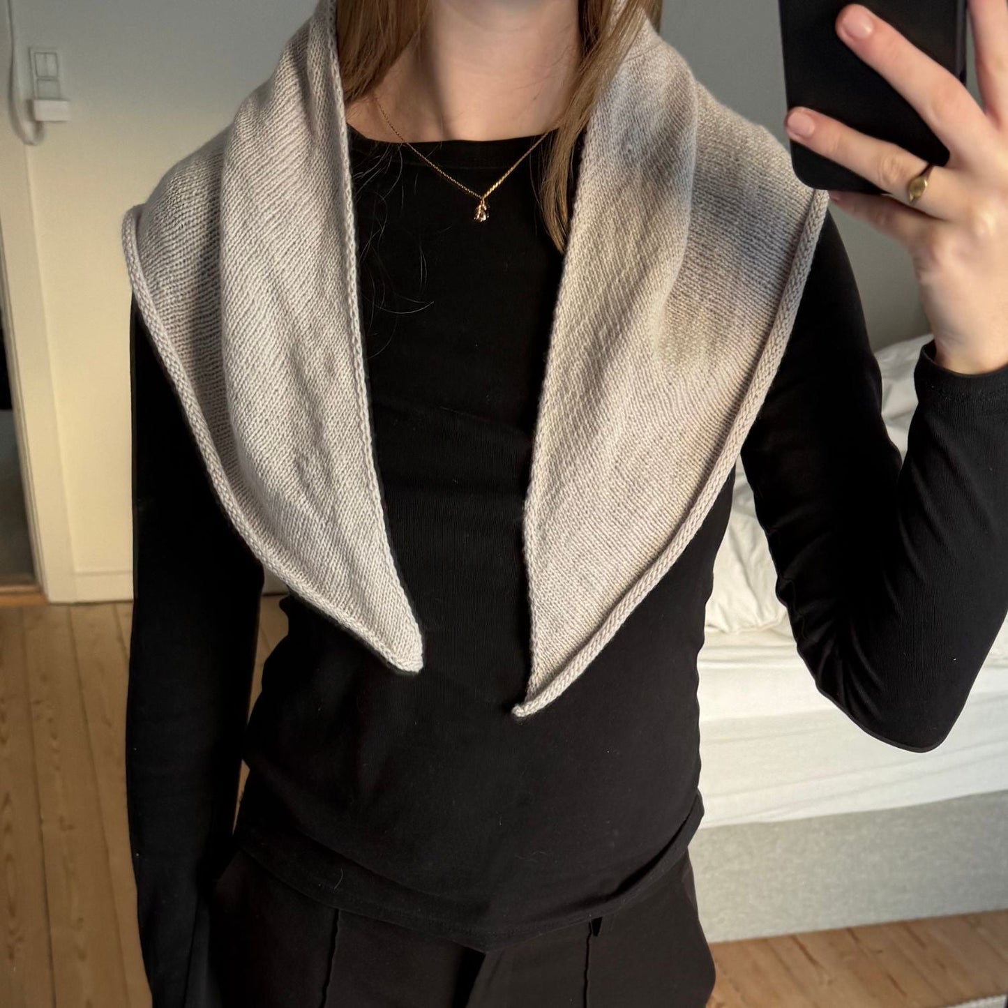 ELEONORA SCARF - Axelknit