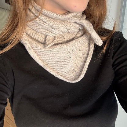ELEONORA SCARF - Axelknit
