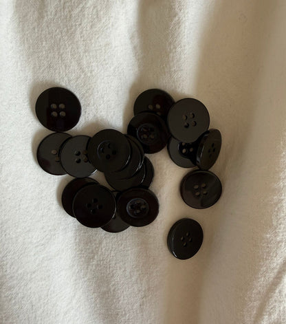 KNAPPER Ø15 MM - SORT 6 STK - Axelknit