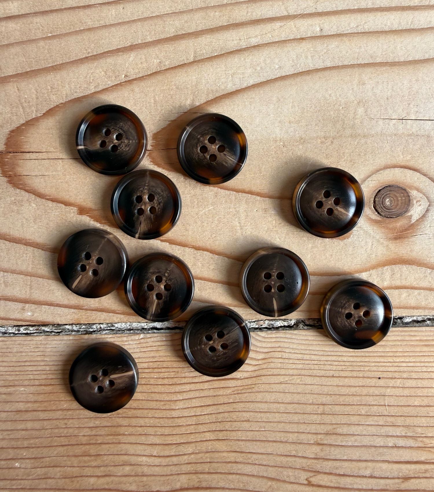 KNAPPER Ø17 MM - BRUN 6 STK - Axelknit