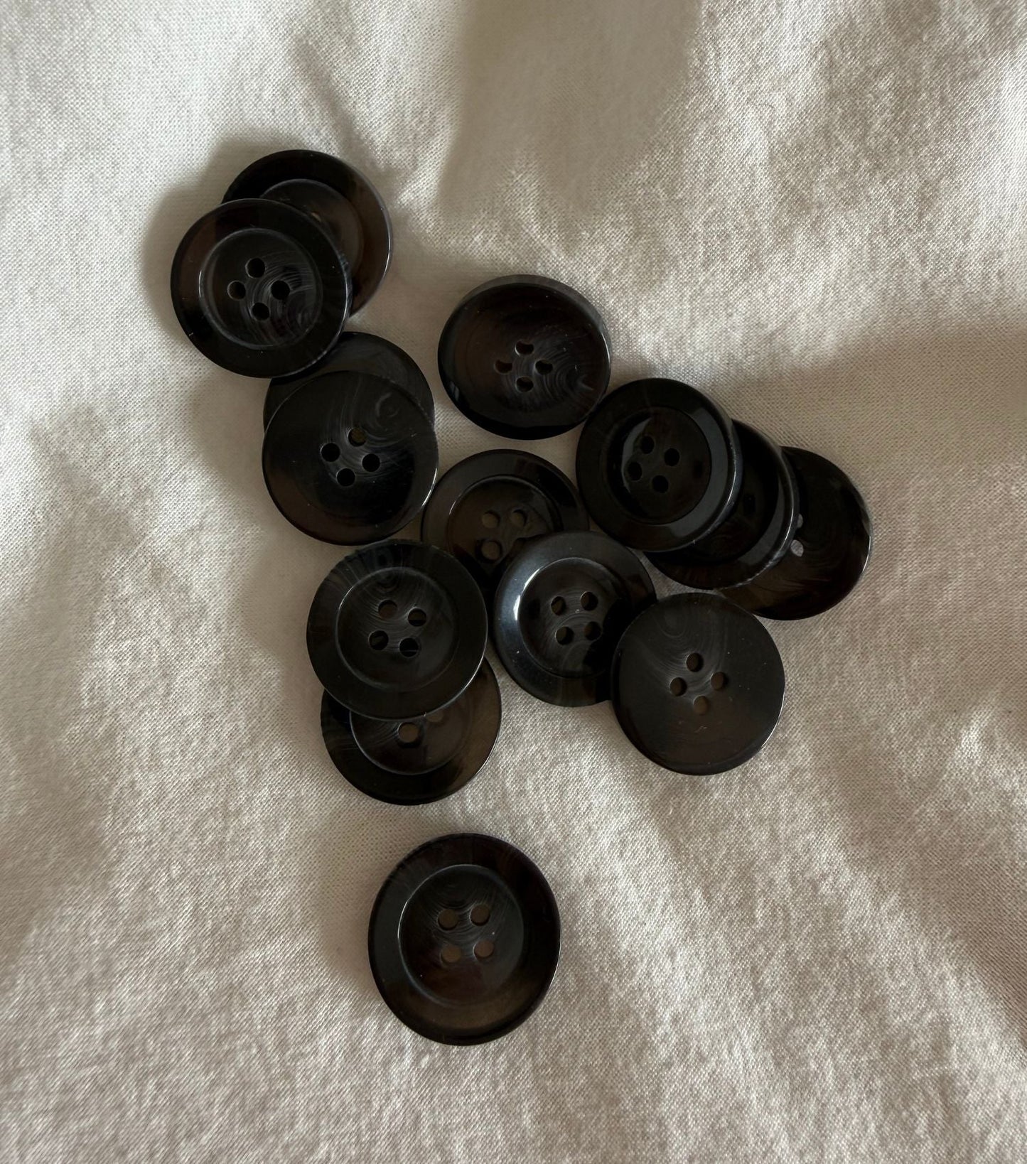 KNAPPER Ø20 MM - SORT 1 STK - Axelknit