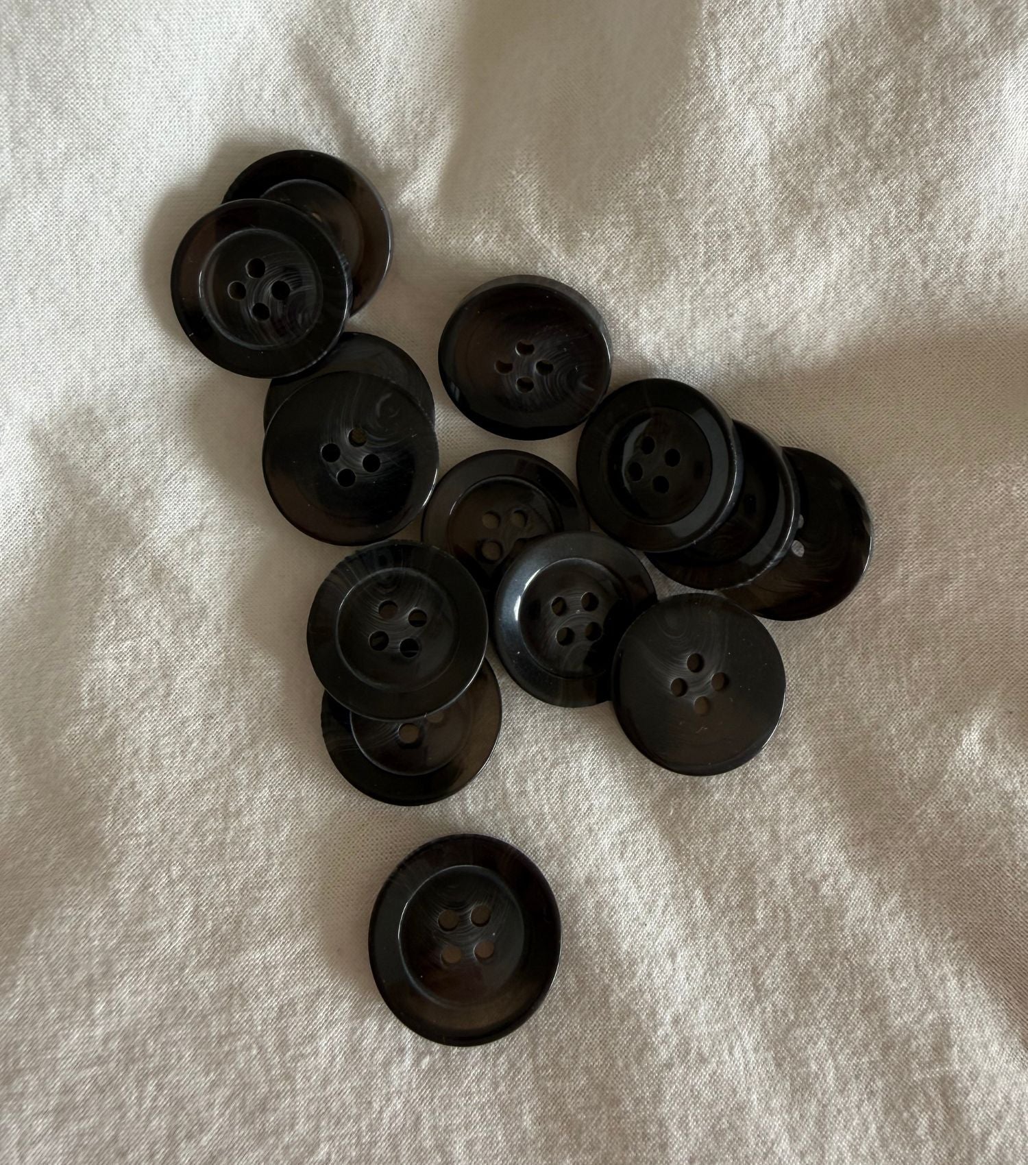 KNAPPER Ø20 MM - SORT 1 STK - Axelknit