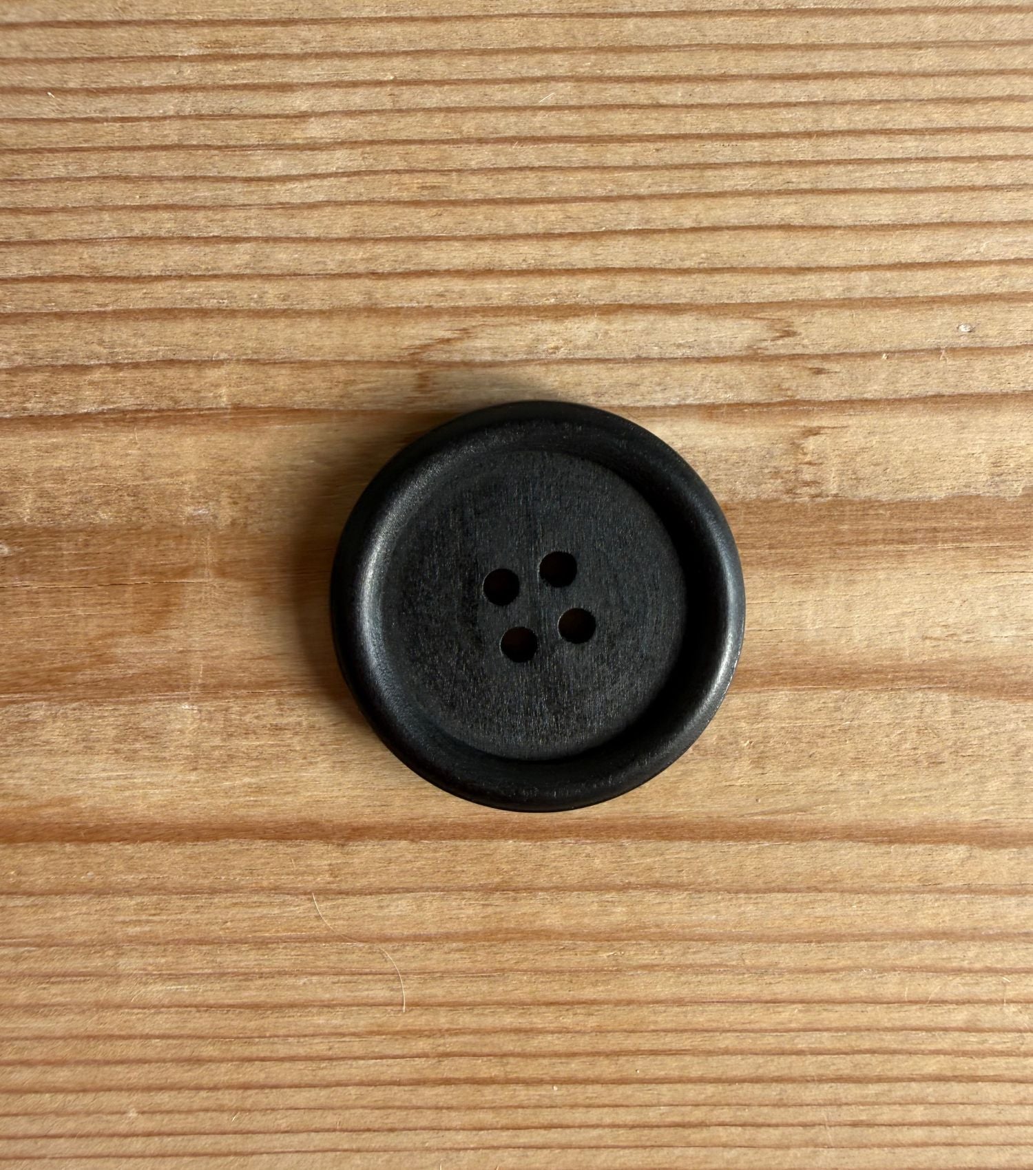 KNAPPER Ø30 MM - SORT 2 STK - Axelknit