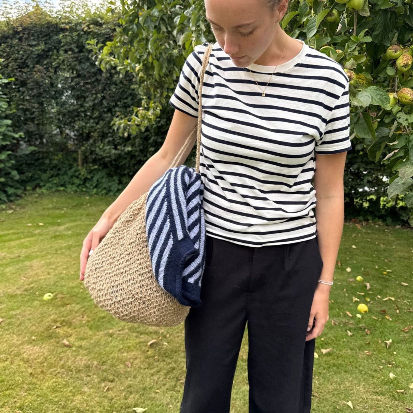 METTE BAG - Axelknit