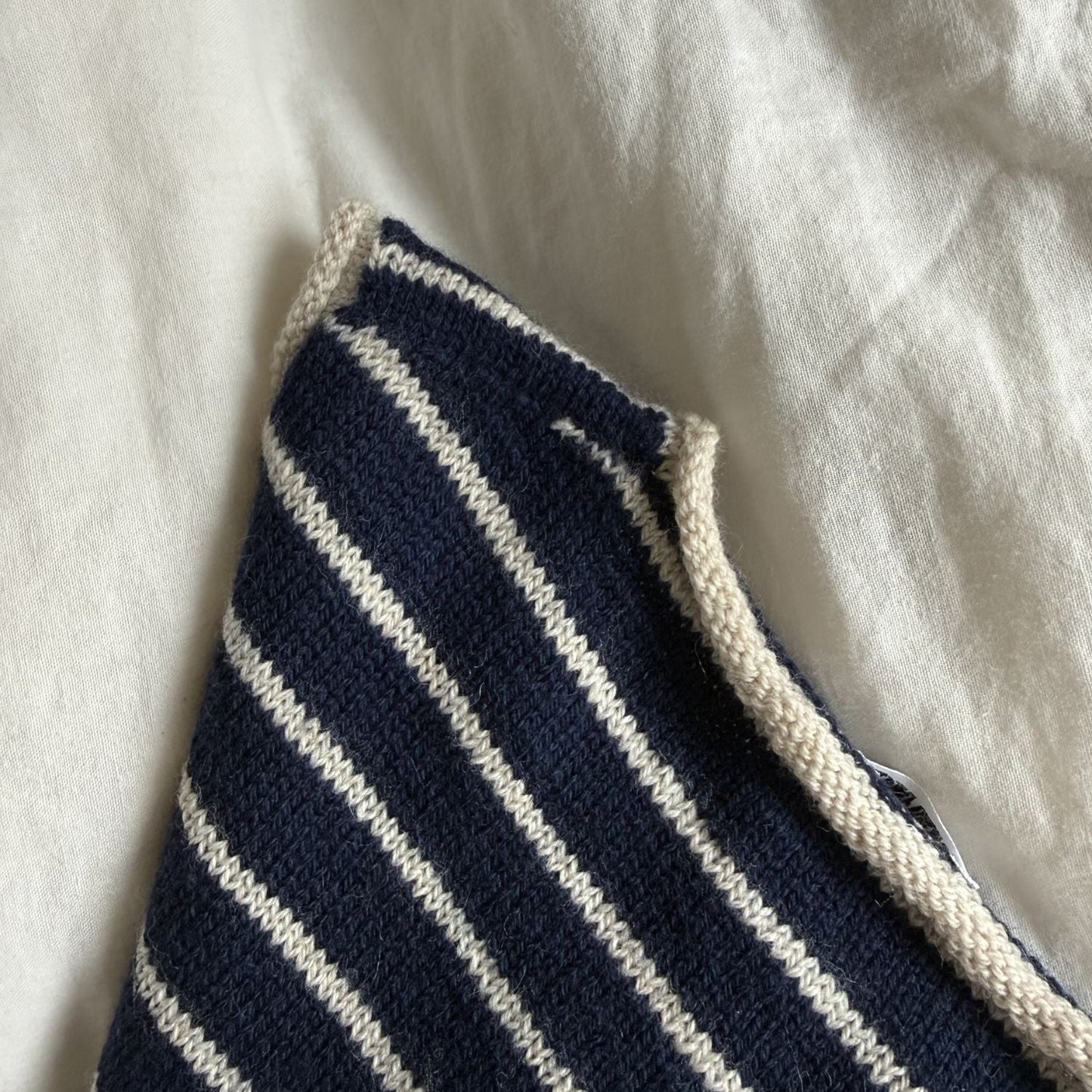 RIGMOR VEST - Axelknit