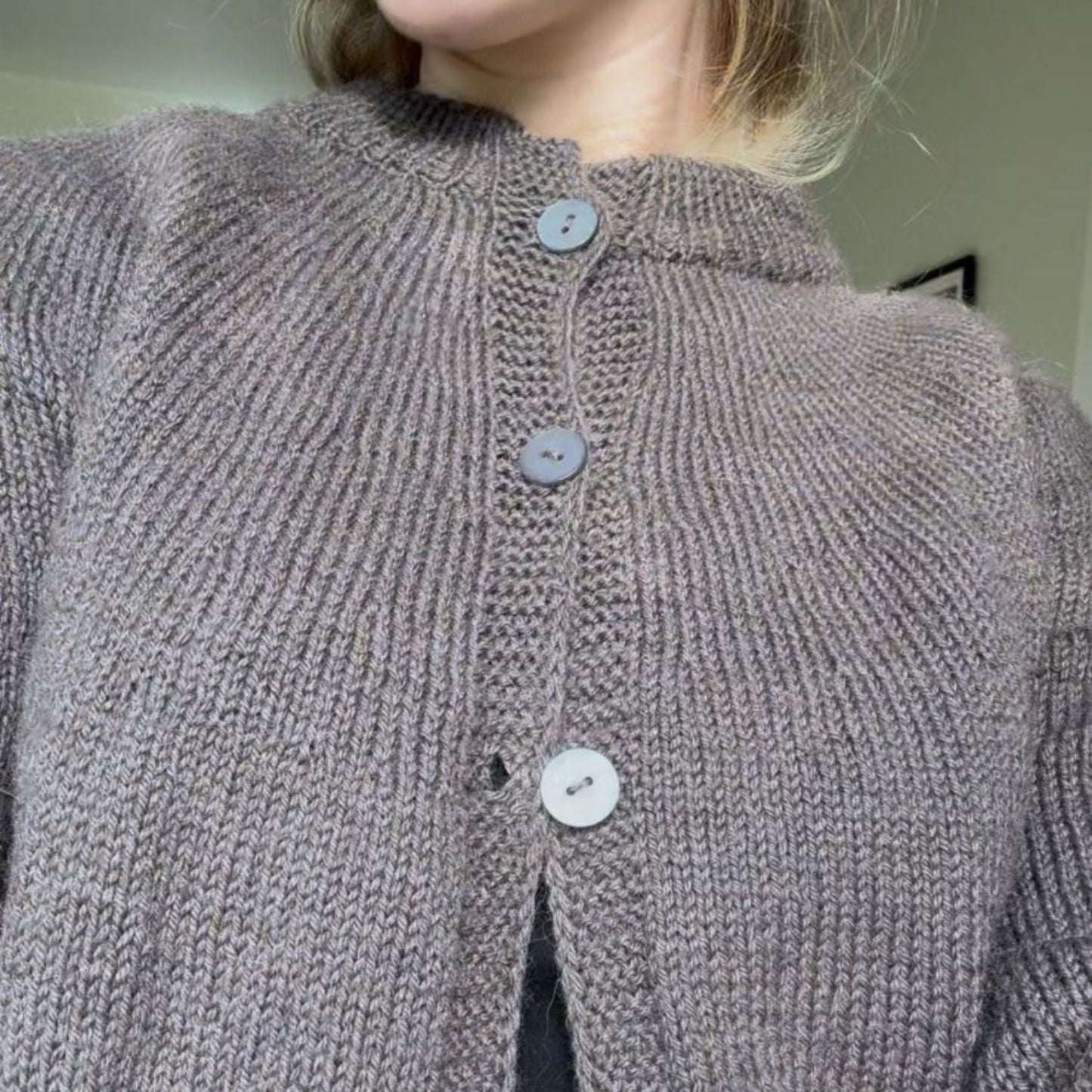 SIGRID CARDIGAN - Axelknit