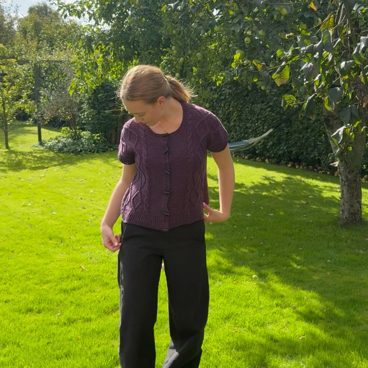 SONJA VEST - Axelknit