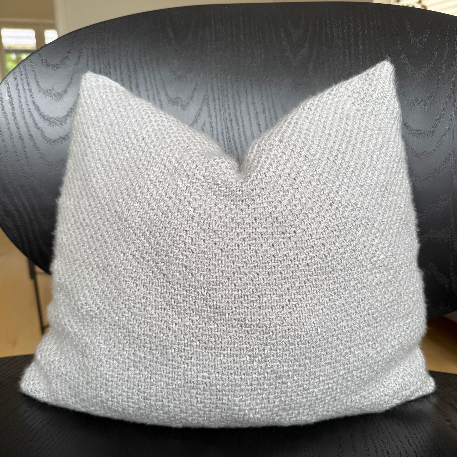 VIKTOR PILLOW - Axelknit