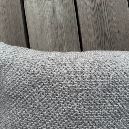 VIKTOR PILLOW - Axelknit
