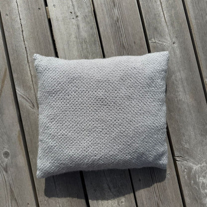 VIKTOR PILLOW - Axelknit